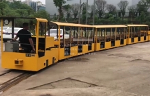 四川客戶定制礦山軌道用游覽車(chē)鋰電池電機(jī)車(chē)