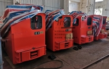 四川10噸湘潭架線式電機(jī)車發(fā)往國外