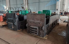 定制型10噸湘潭架線式電機(jī)車測(cè)試